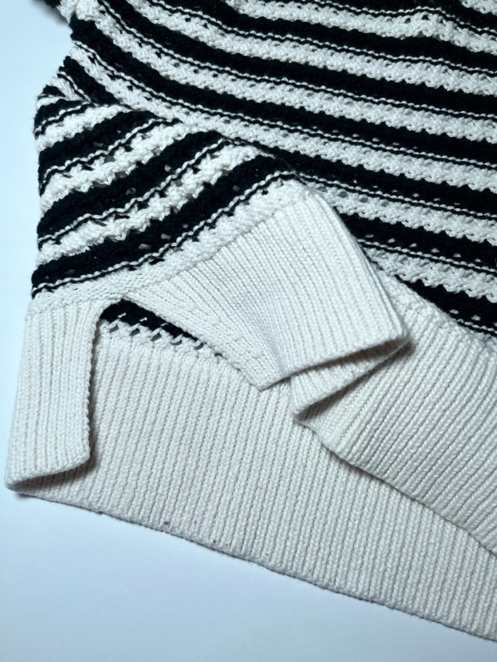 Abercrombie & Fitch Striped Crochet Sweater M | Coastal Grandma Nautical Chic - Picture 8 of 9